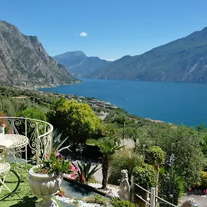 Casa Carlotta Limone sul Garda